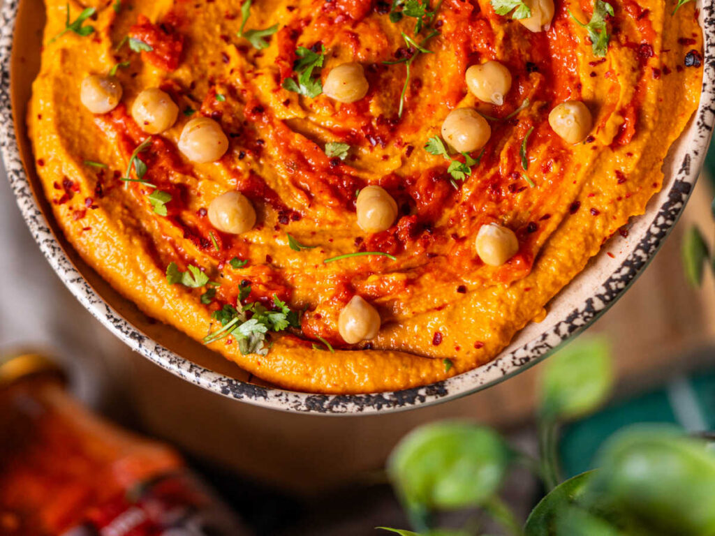 Przepis na hummus z bałkańskim twistem