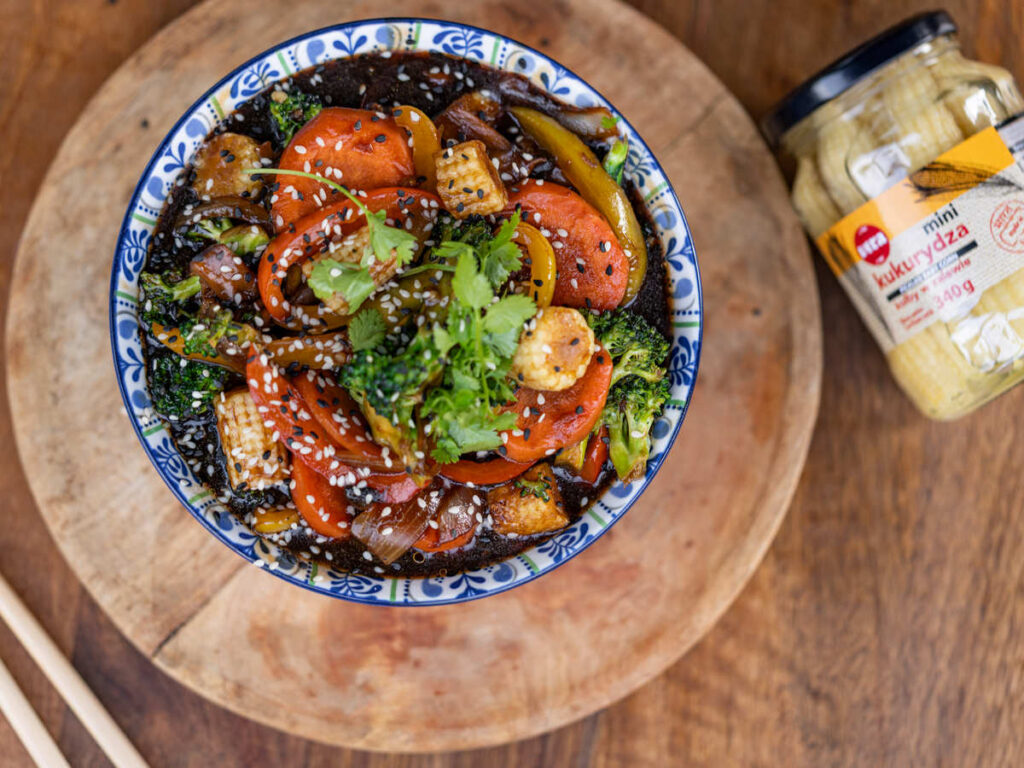 Stir-fry z mini kolbami kukurydzy VERA